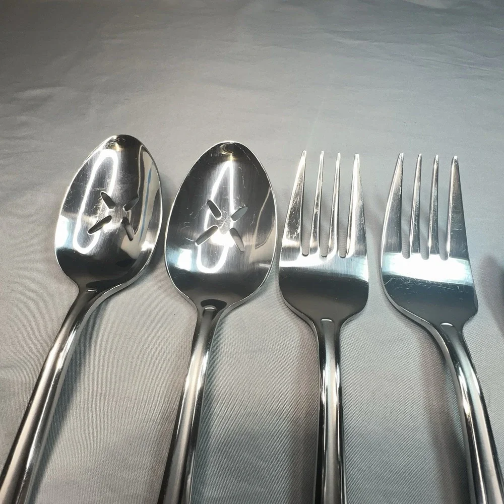 ONEIDA SATIN LINCOLN Hostess Server 8 Pierced Spoon Meat Fork Butter Knife Sugar